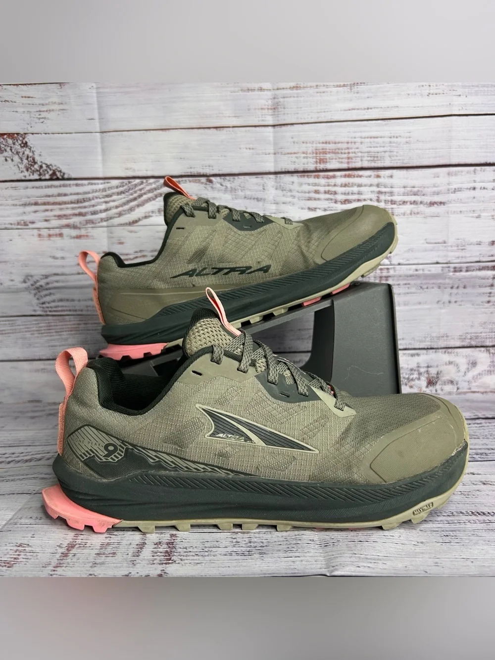 Altra Lone Peak 9 Trail Running Shoes ‘Dusty Olive’ Women’s Size 8.5